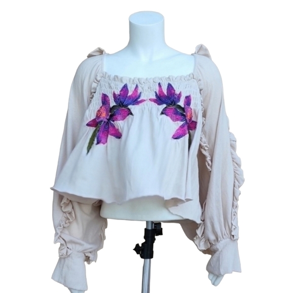 Free People Tops - Free People Smocked Peasant Long Sleeve Crop L Top Ruffled Sleeves Embroidered